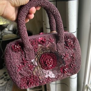 Elegant Beaded Handbag in Rich Burgundy